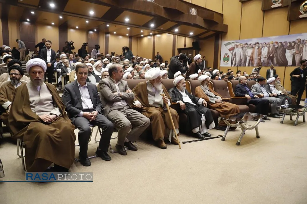 افتتاح نمایشگاه روایت پیشرفت با حضور وحیدی وزیر کشور