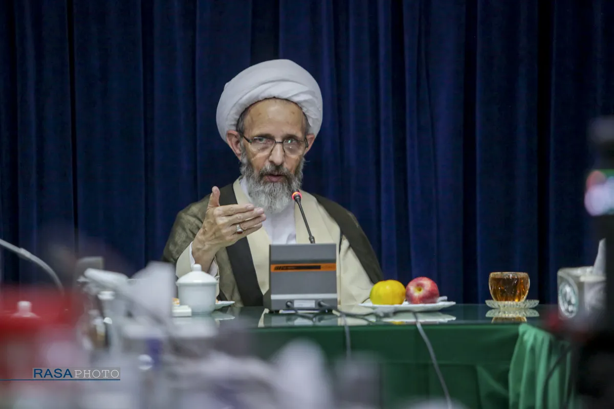 دیدار اعضای دبیرخانه جایزه جهانی صدر با آیت&zwnj;الله رجبی

