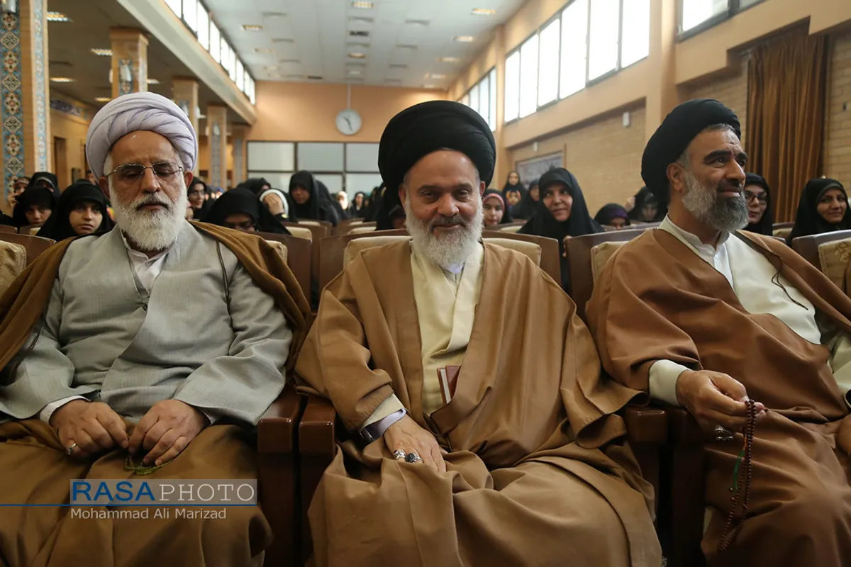 اختتامیه دوازدهمین دوره مسابقات قرآن با حضور آیت الله حسینی بوشهری