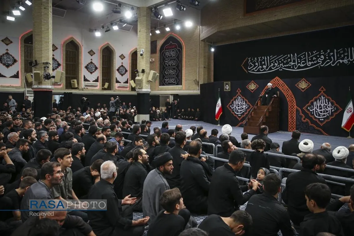 عزاداری ایام شهادت حضرت اباعبدالله الحسین (علیه&zwnj;السلام) در حسینیه امام خمینی (ره)