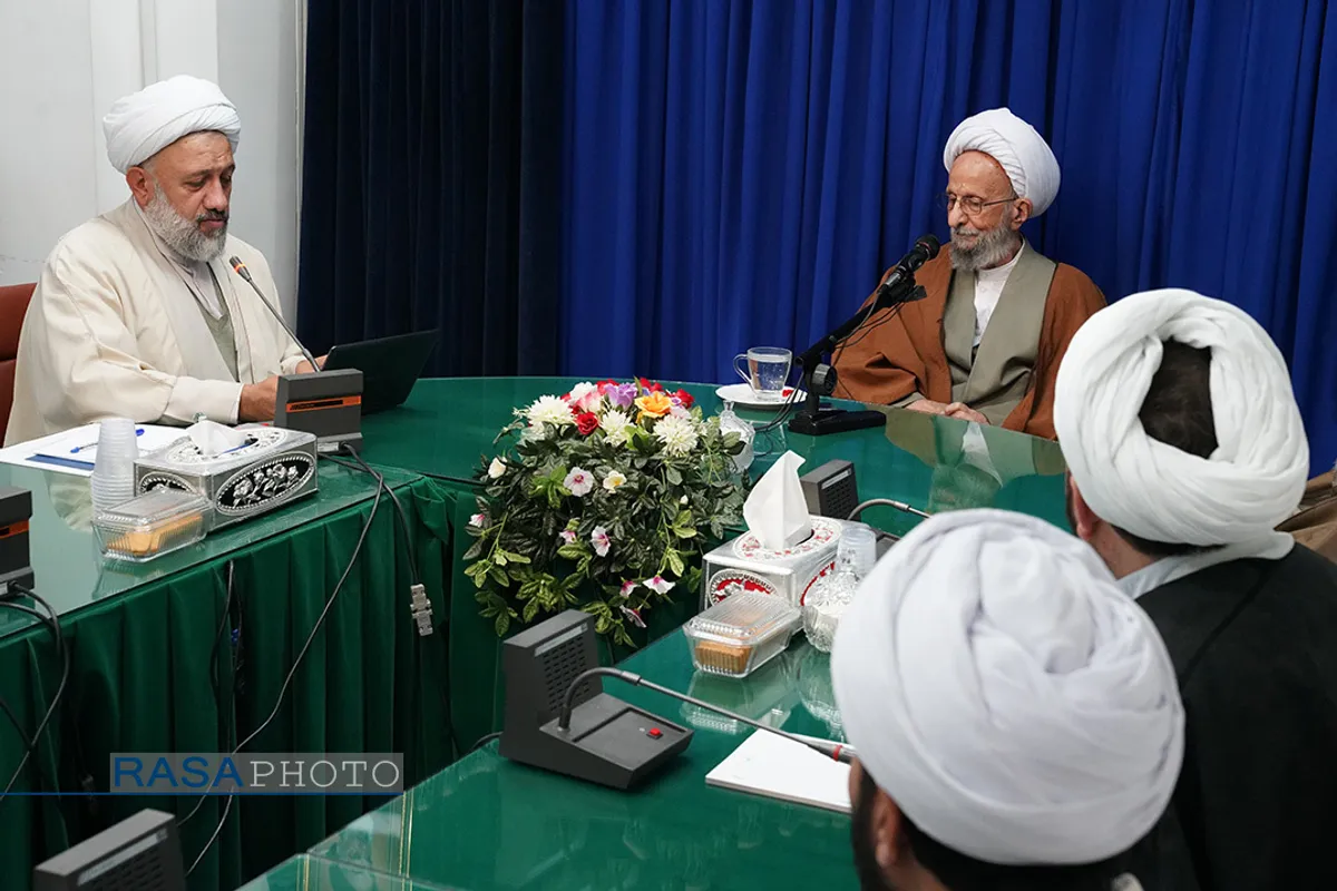 دیدار مسئولان نهاد&zwnj;های حوزوی با آیت الله مصباح یزدی