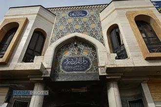 تمجع جمعی از طلاب استان فارس در محکومیت هتک حرمت مجتمع علوم قرآنی و مدرسه علمیه خاتم الانبیاء