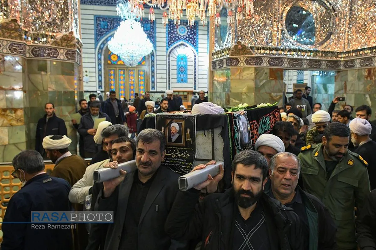 تشییع پیکر آیت الله نمازی در قم