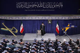 دیدار جمعی از فرماندهان نیروی هوایی و پدافند هوایی ارتش با فرمانده کل قوا