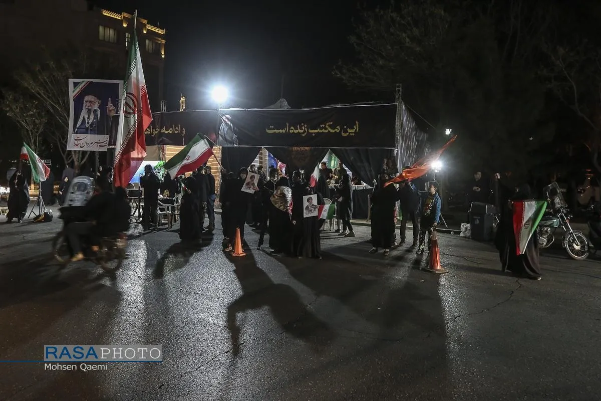 برپایی ایستگاه&zwnj;های صلواتی در پی شهادت رهبر انقلاب