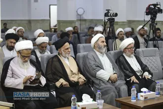 دورمین روز از اولین اجلاسیه سراسری ایمان و امید امام خمینی (ره) در اندیشه امام خامنه&zwnj;ای