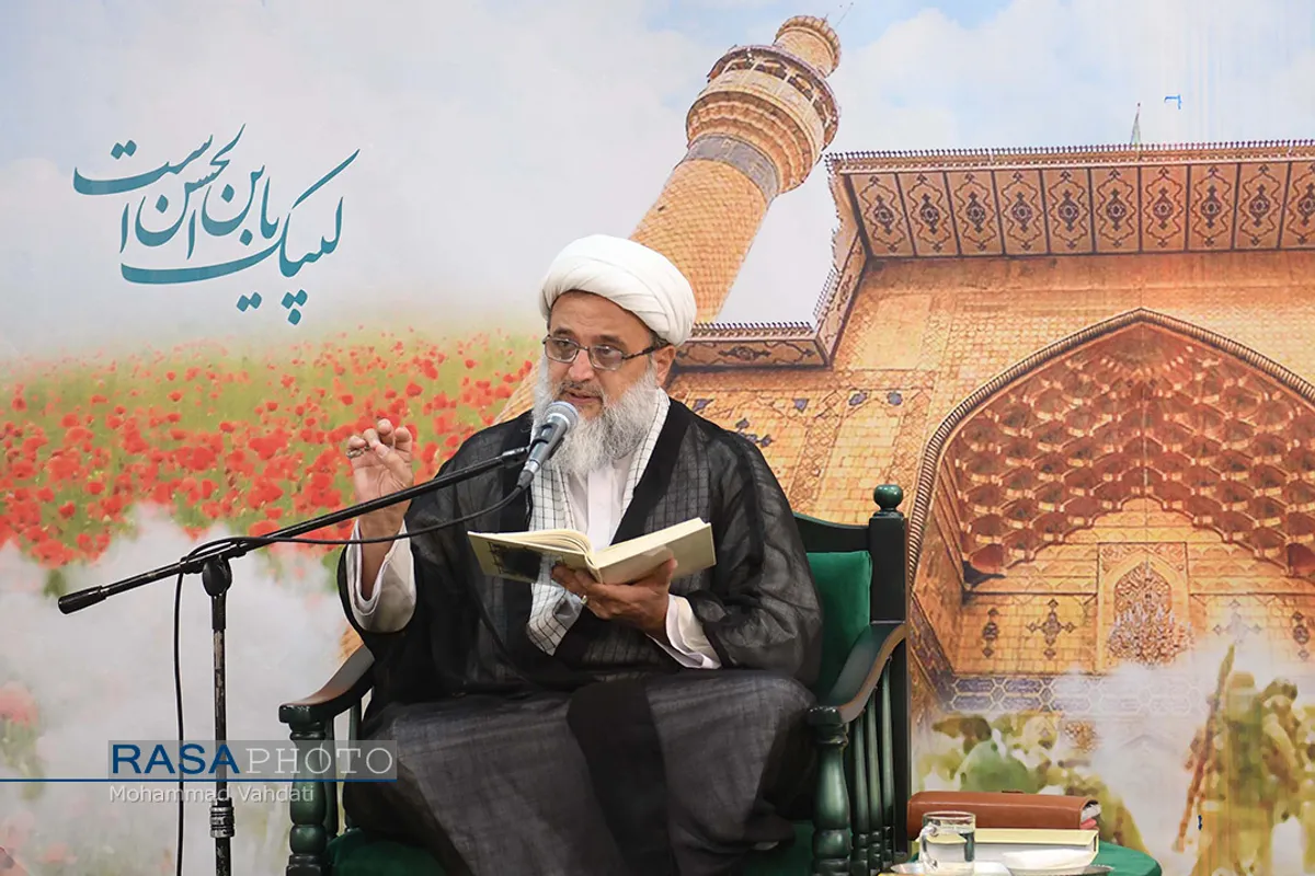 مناجات خوانی شب&zwnj;های ماه مبارک رمضان در هیئت محبین اهلبیت