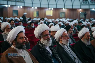 نشست تشکل اساتید سطوح عالی و خارج حوزه علمیه با موضوع "طوفان الاقصی و تحولات جهانی"