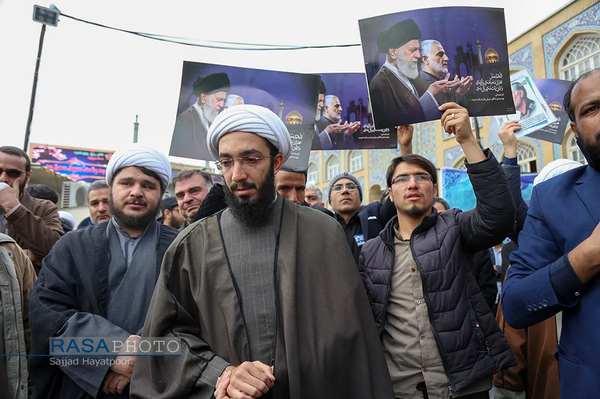 راهپیمایی خودجوش طلاب و بسیجیان قم در پی شهادت حاج قاسم سلیمانی