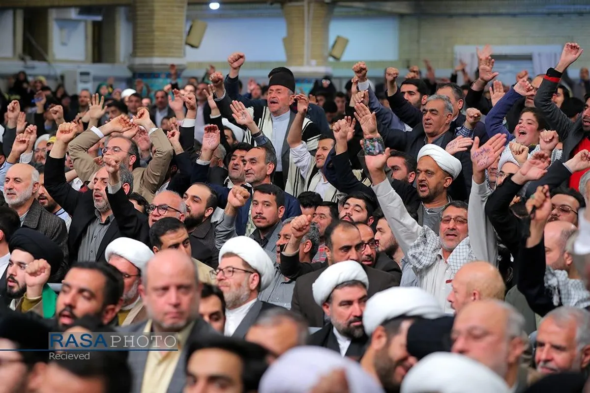 دیدار شرکت&zwnj;کنندگان در مسابقات بین&zwnj;المللی قرآن با رهبر معظم انقلاب