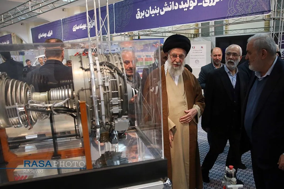بازدید مقام معظم رهبری از نمایشگاه توانمندی&zwnj;های تولید داخلی