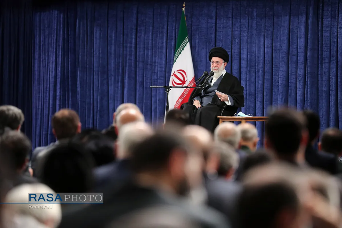 دیدار رمضانی مسئولان نظام با مقام معظم رهبری