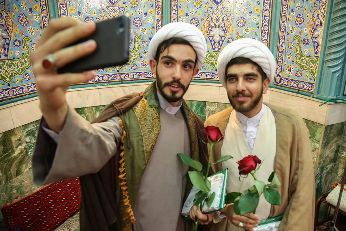 عمامه گذاری طلاب حوزه علمیه تهران به مناسبت روز میلاد امام زمان (عج)