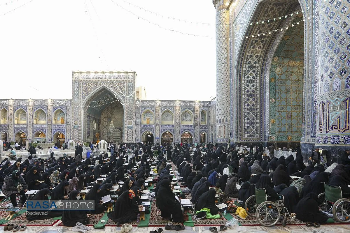 ترتیل خوانی قرآن کریم در حرم مطهر رضوی