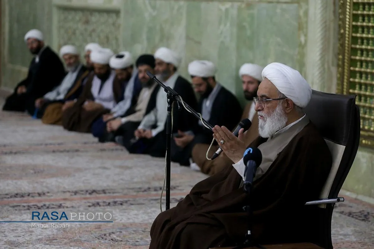 گردهمایی اساتید و طلاب مجموعه مدارس علمیه آل یاسین (علیهم&zwnj;السلام) و موسسات پژوهشی تابعه و جشن عمامه گذاری تعدادی از طلاب با حضور و سخنرانی آیت الله شب زنده دار