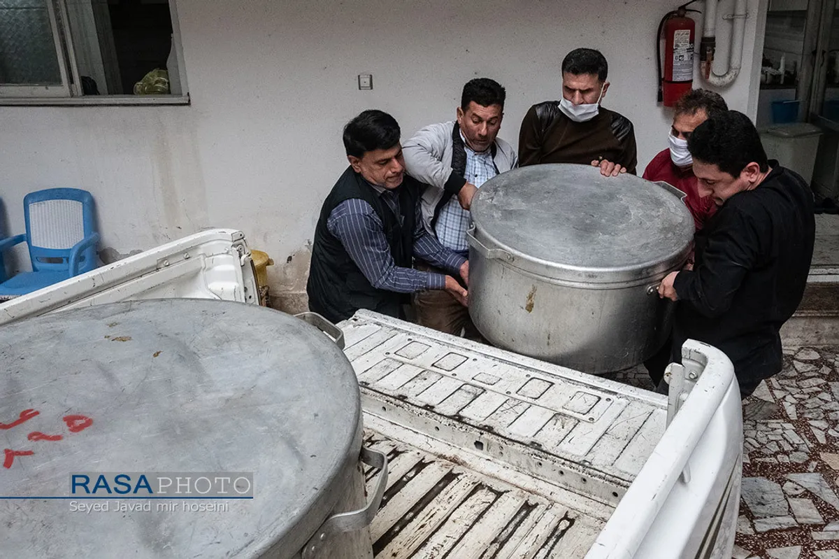 توزیع ۲۰۰۰ پرس آش نذری به مناسبت سالروز وفات حضرت ام المومنین خدیجه کبری (سلام الله علیها) توسط طلاب و خیرین در مناطق محروم تالش