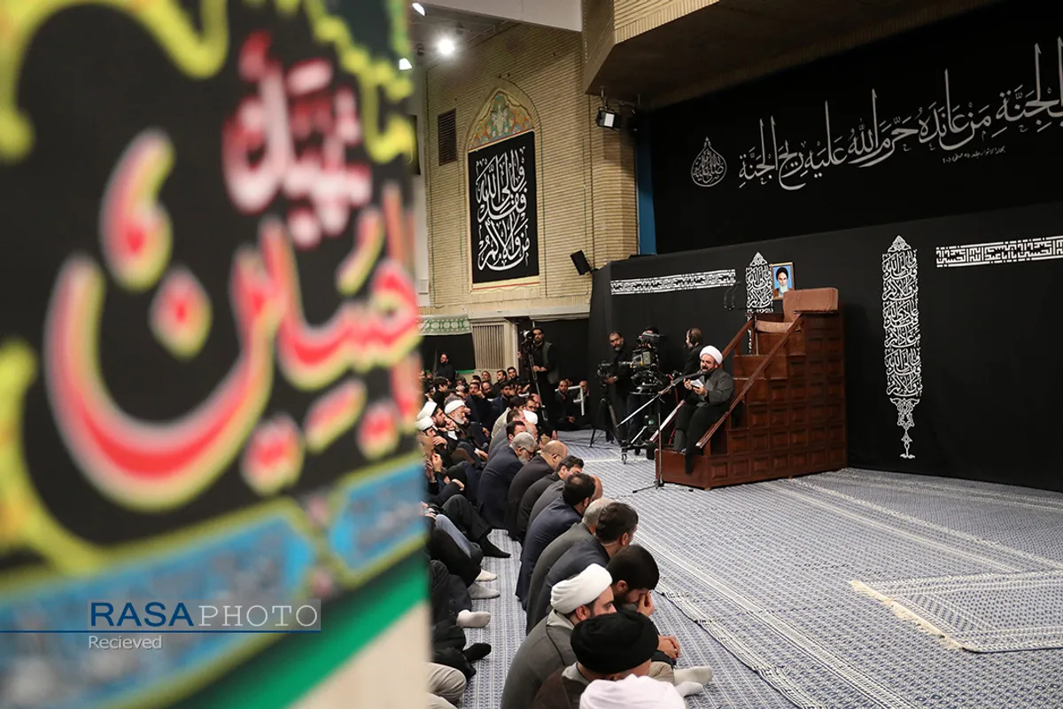 مراسم عزاداری حضرت اباعبدالله الحسین (علیه&zwnj;السلام) در شب تاسوعا با حضور رهبر انقلاب