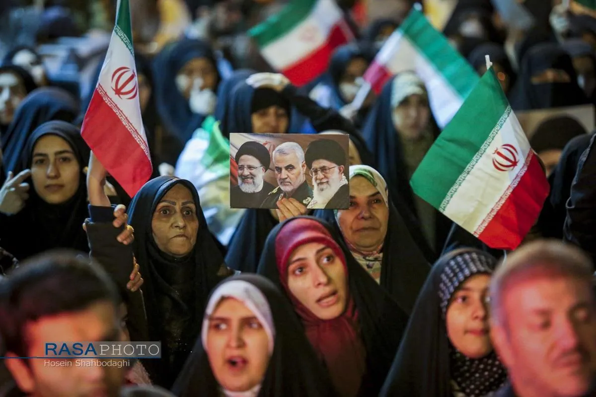 تجمع مردم انقلابی و ولایتمدار قم در حمایت از نظام مقدس اسلامی و محکومیت تجاوز دشمن آمریکایی و صهیونیستی به کشور
