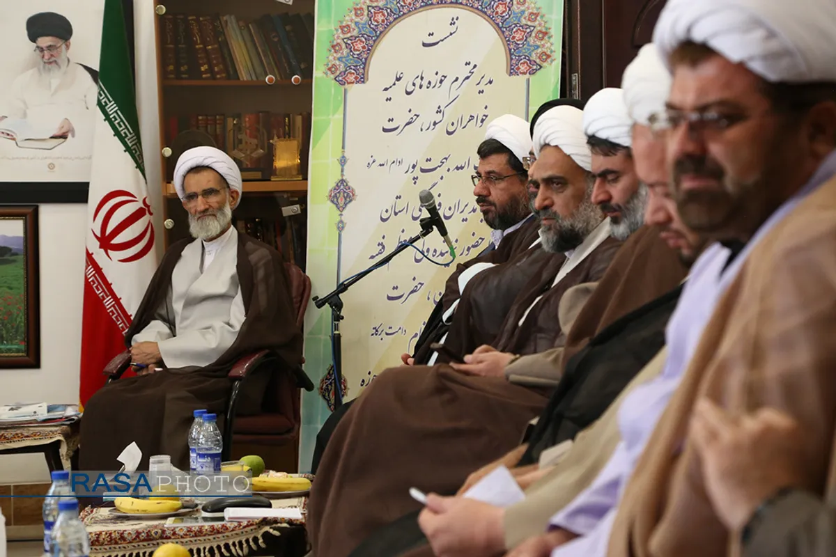 نشست هم اندیشی دستگاه&zwnj;های همکار با حوزه خواهران چهارمحال و بختیاری