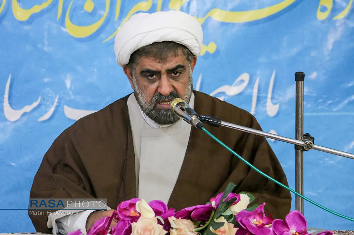 نشست خبری مدیر حوزه علمیه خواهران استان اصفهان&lrm;