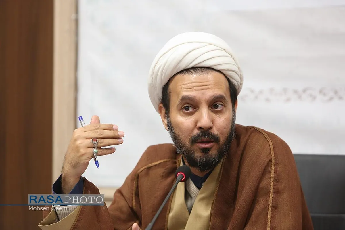 نشست نقش انسان رسانه&zwnj;ها در الگو سازی اجتماعی زیارت