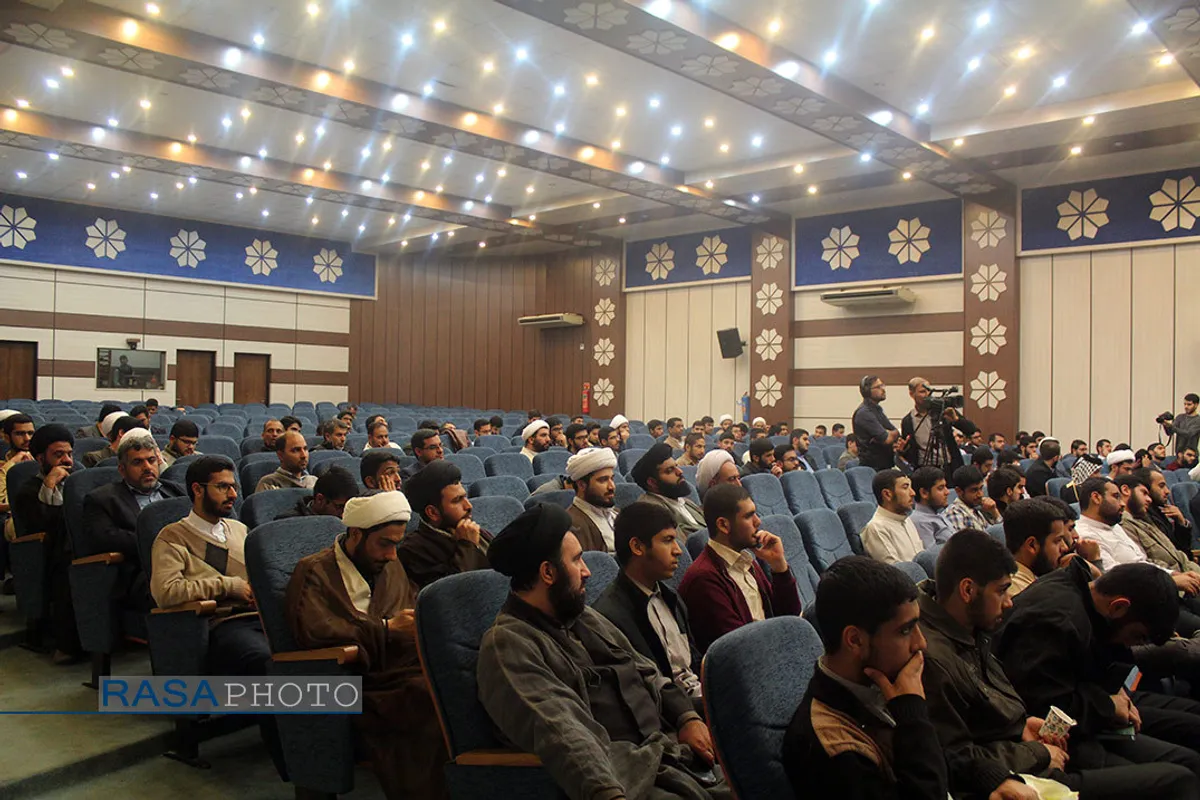 همایش استانی بیانیه گام دوم انقلاب در اهواز&lrm;