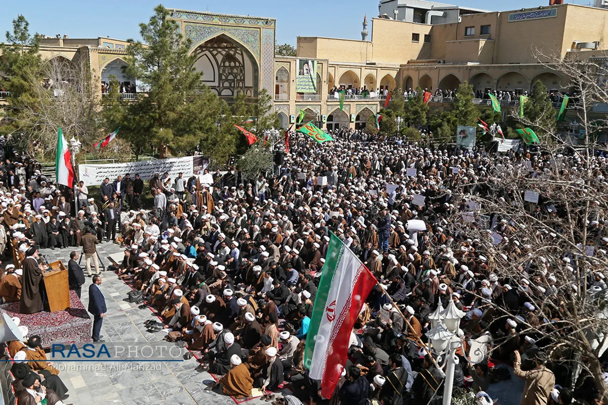 تجمع بزرگ علما، اساتید و طلاب حوزه علمیه قم با عنوان "جهاد بزرگ برای ساختن ایران اسلامی بزرگ"