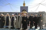 آیین تعویض پرچم گنبد منور رضوی در روز میلاد حضرت امام رضا (علیه&zwnj;السلام)