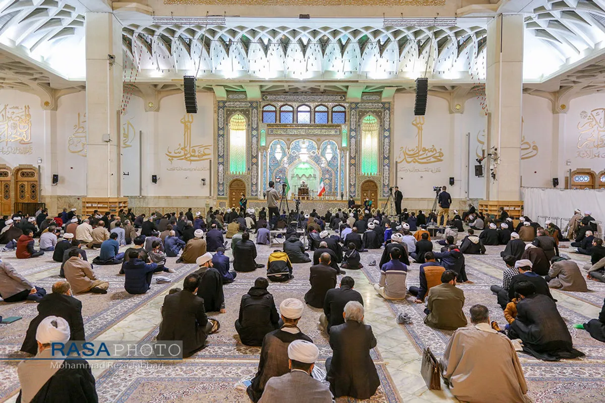 اولین جلسه عمومی درس اخلاق آیت الله شب&zwnj;زنده&zwnj;دار