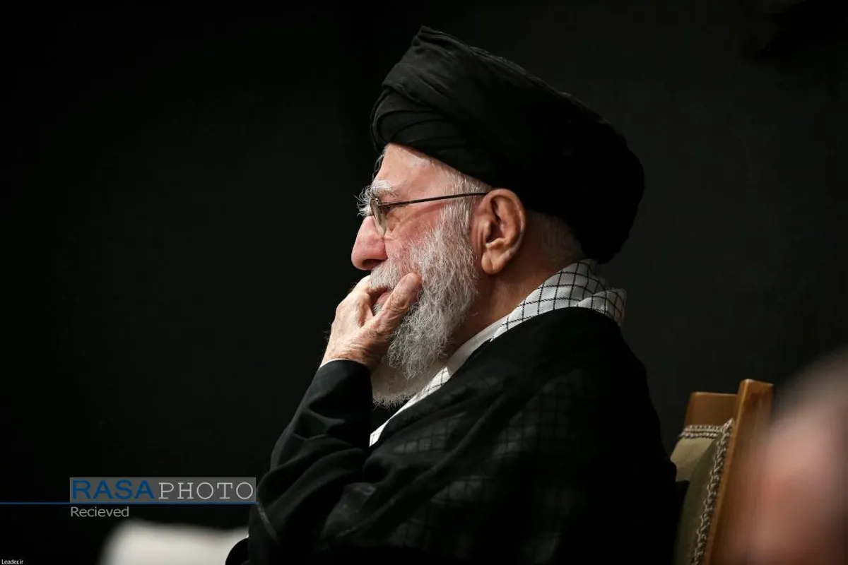 مراسم عزاداری شب عاشورای حسینی (علیه&zwnj;السلام) با حضور رهبر انقلاب