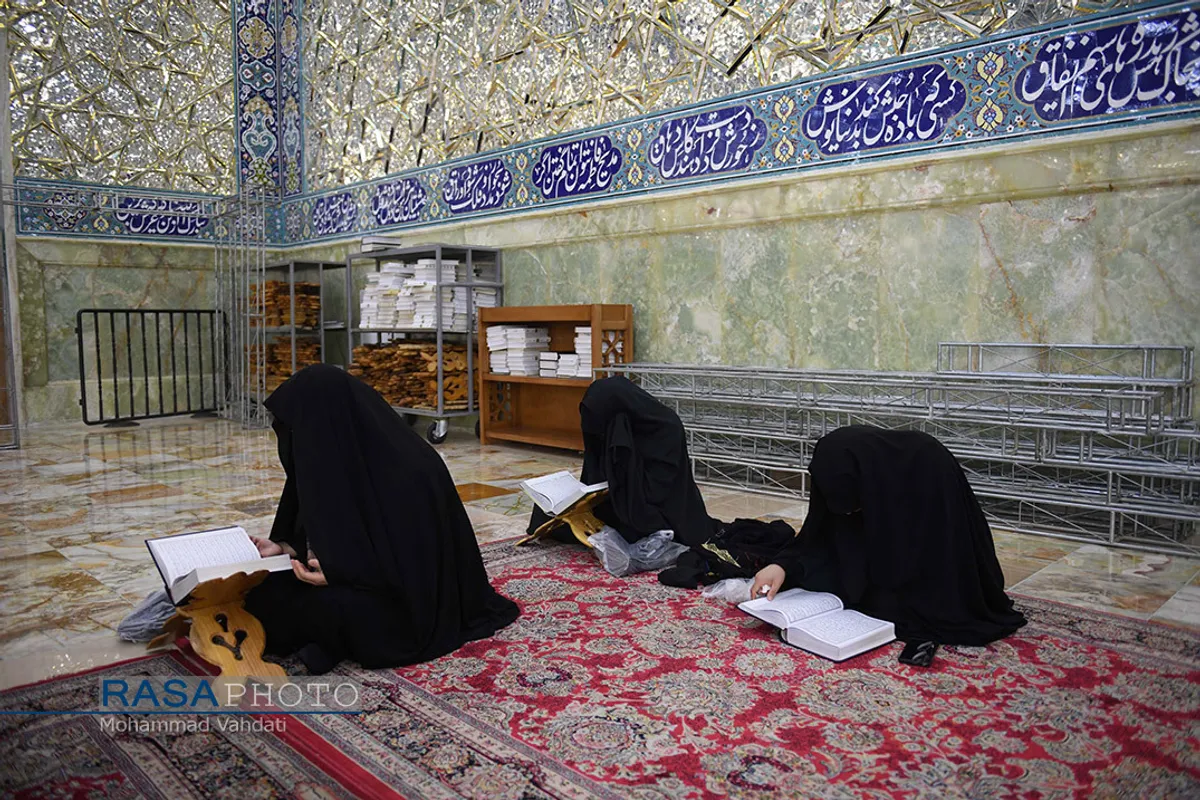 مراسم قرائت کامل دعای ابوحمزه&zwnj;ثمالی در حرم کریمه اهلبیت (ع)