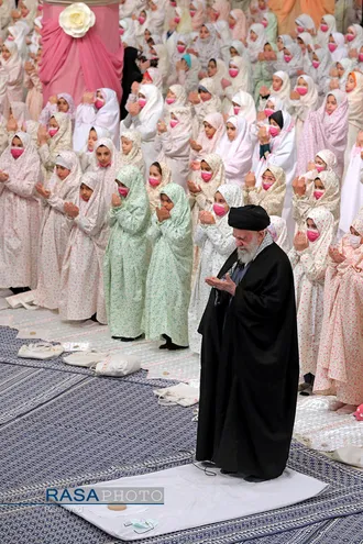 مراسم جشن تکلیف دختران دانش&zwnj;آموز با حضور مقام معظم رهبری
