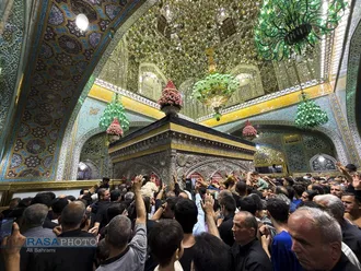 حال و هوای حرم مطهر رضوی در آستانه تشییع امام شهید