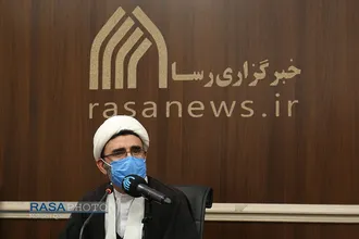 تجلیل از طلبه جهادی فعال در بیمارستان&zwnj;های کرونایی به مناسبت روز پرستار