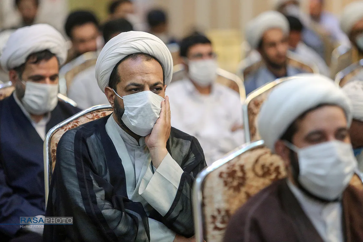 نشست طلاب یزد و کرمان با حجت الاسلام والمسلمین حاج ابوالقاسم
