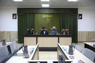 نشست هم&zwnj;اندیشی به مناسبت پیام آیت&zwnj;الله&zwnj;العظمی خامنه&zwnj;ای به همایش صدسالگی حوزه و روز جهانی ارتباطات