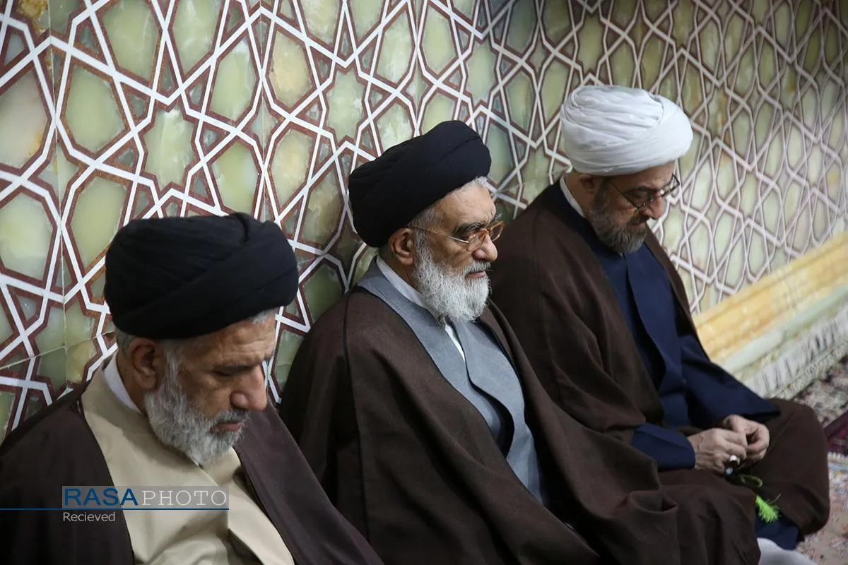 مراسم بزرگداشت آیت&zwnj;الله مصباح یزدی در حرم کریمه اهل&zwnj;بیت (س)
