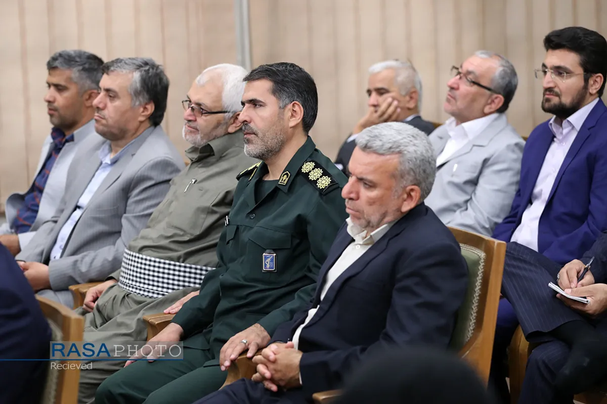 دیدار دست&zwnj;اندرکاران کنگره بزرگداشت ۵۴۰۰ شهید استان کردستان با رهبر انقلاب