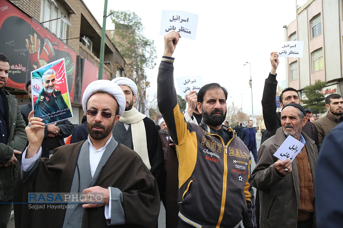 راهپیمایی خودجوش طلاب و بسیجیان قم در پی شهادت حاج قاسم سلیمانی