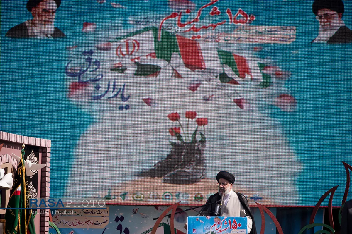 مراسم تشییع پیکر مطهر ۱۵۰ شهید دفاع مقدس در تهران&lrm;