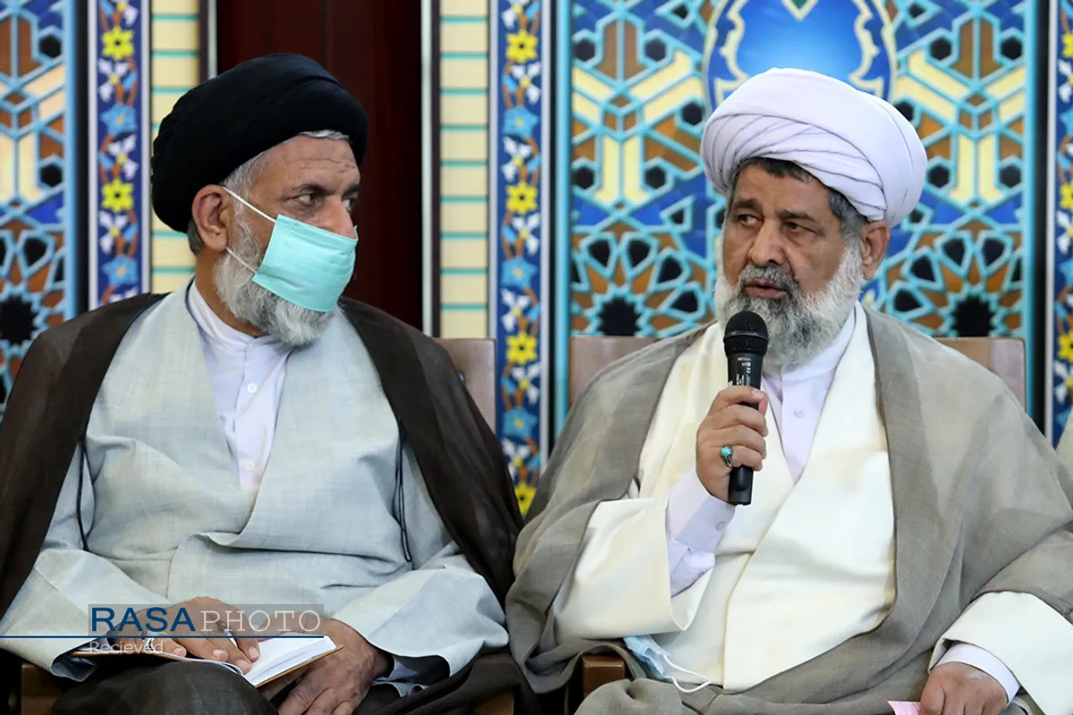 دیدار جمعی از علما و شخصیت&zwnj;های حوزوی با رئیس جمهور