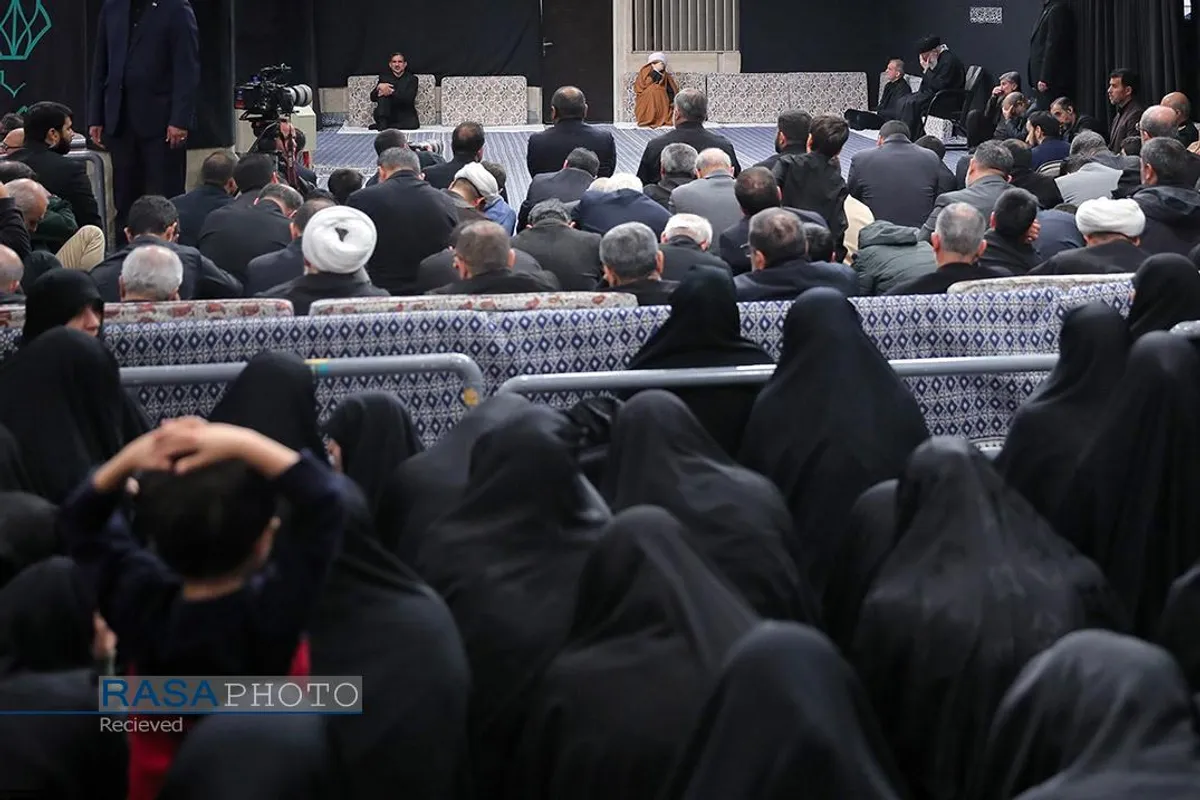 عزاداری شام شهادت حضرت فاطمه&zwnj;زهرا (سلام&zwnj;الله&zwnj;علیها) با حضور رهبر انقلاب