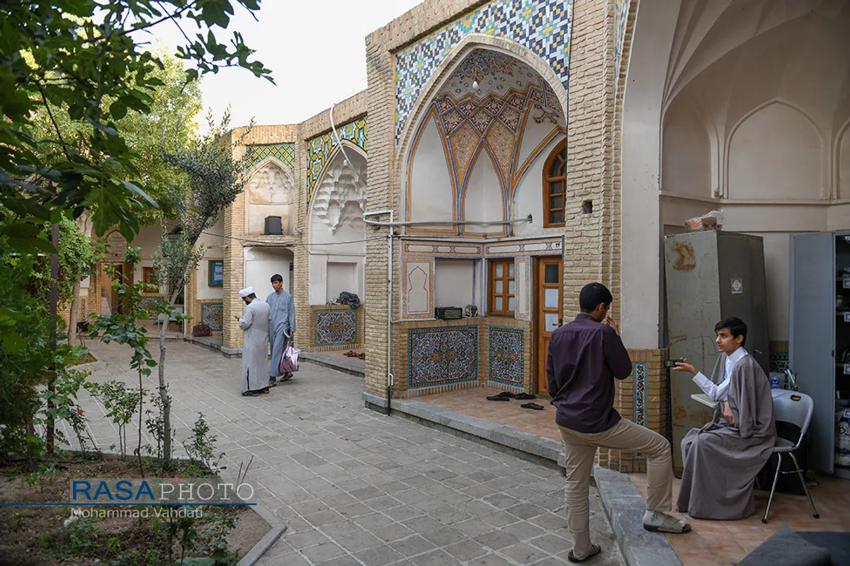 مدرسه علمیه جهانگیرخان قم