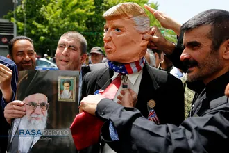 راهپیمایی نمازگزاران تهرانی در حمایت از بیانیه شورای عالی امنیت ملی&lrm;