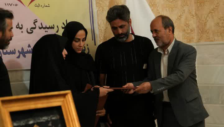 آزادی۳ زندانی جرائم غیرعمد توسط همسران شهدای کاشانی + عکس