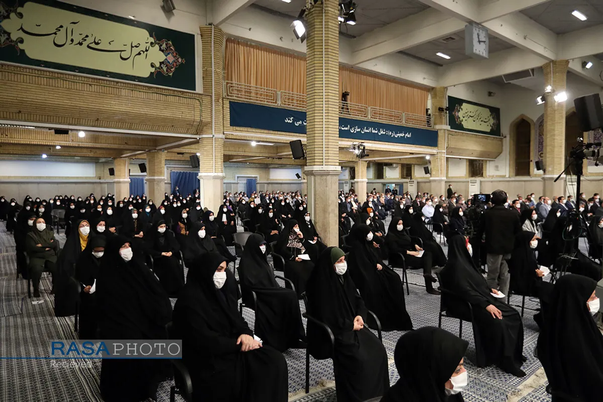 دیدار جمعی از معلمان با مقام معظم رهبری
