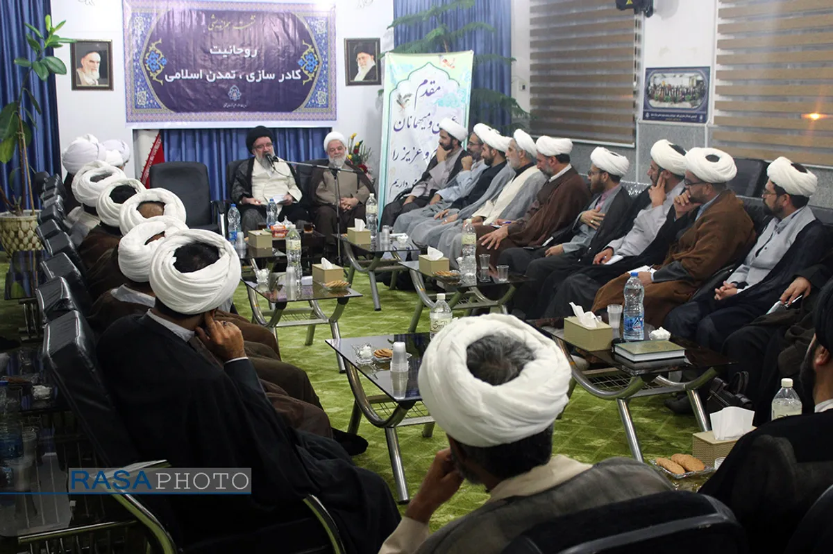 نشست "هم اندیشی روحانیت؛ کادر سازی، تمدن اسلامی" در بجنورد