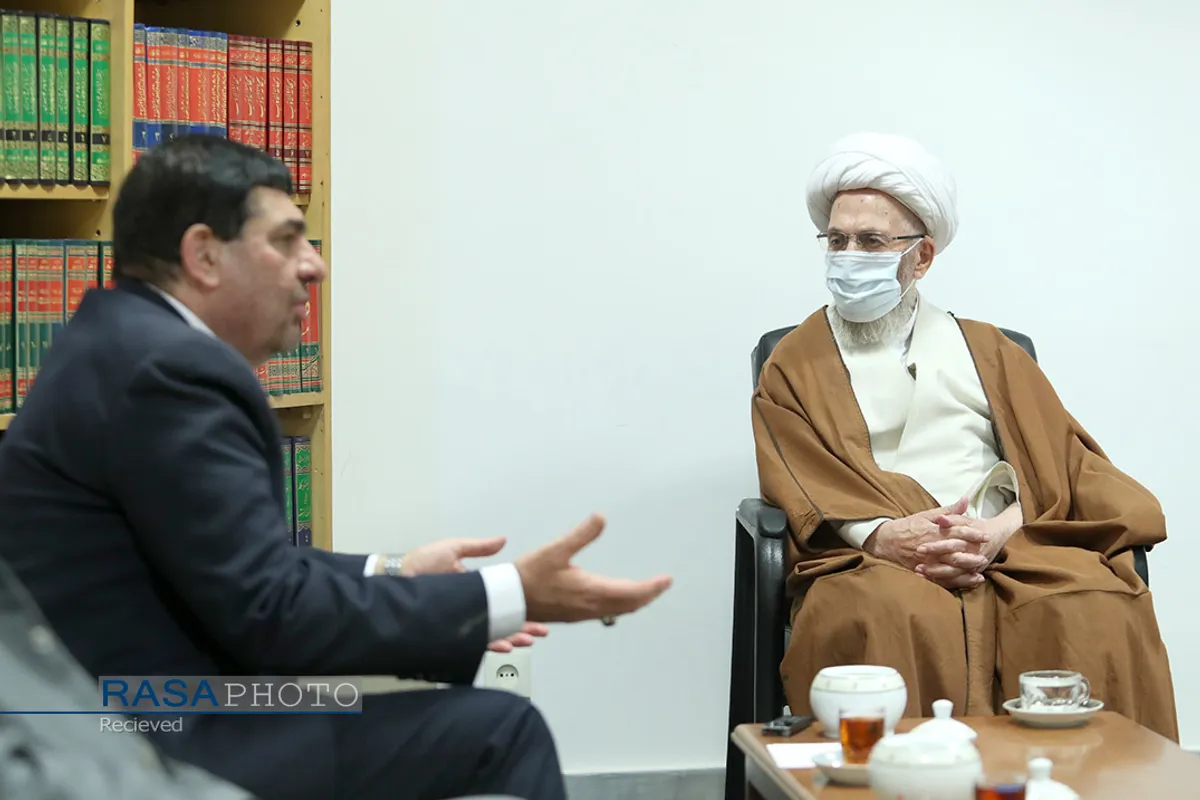 دیدار مخبر معاون اول رئیس جمهور با حضرت آیت الله نوری همدانی و شخصیت&zwnj;های حوزه علمیه قم