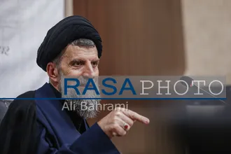 نشست بازخوانی خونخواهی رهبر شهید انقلاب از منظر مطالعات قرآنی و روایی
