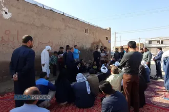 بازدید نماینده ولی فقیه در استان خوزستان از منطقه محروم عین دو&lrm; اهواز